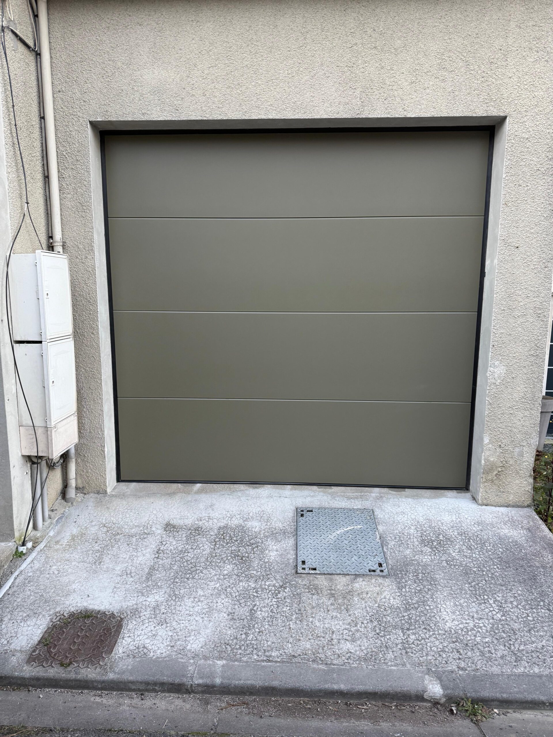 Installation et pose porte de garage en Vendée